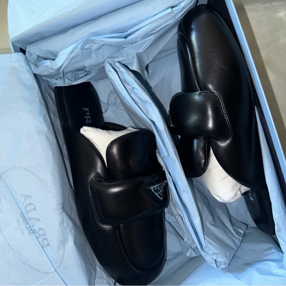 ❌ SOLD ❌ Prada Soft Padded Nappa Leather Mule Sandals - Picture 2 of 7